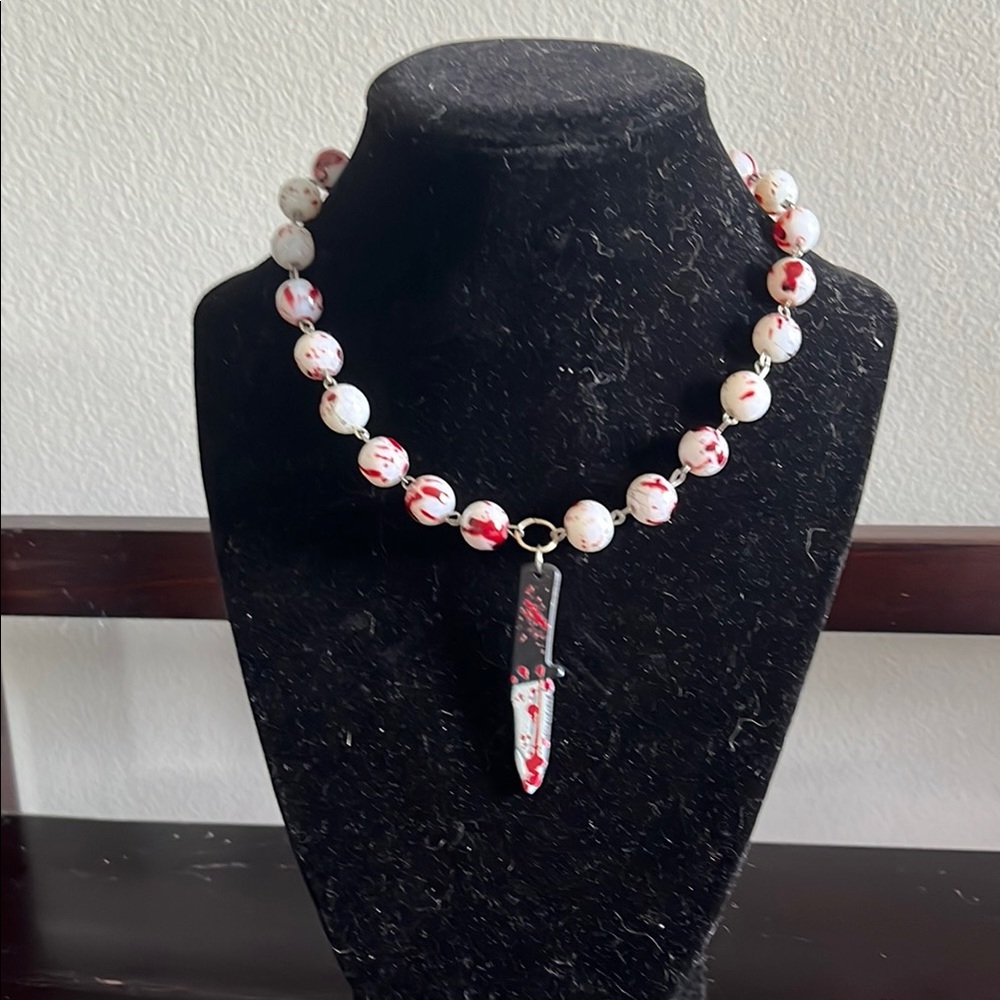 Chic Beaded Necklace with Red and White Accents